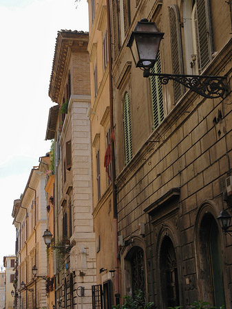Via dei Coronari