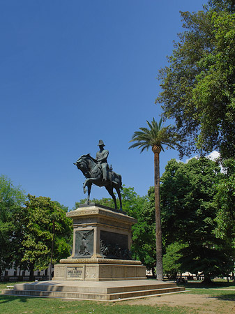 Statue von Carlo Alberto