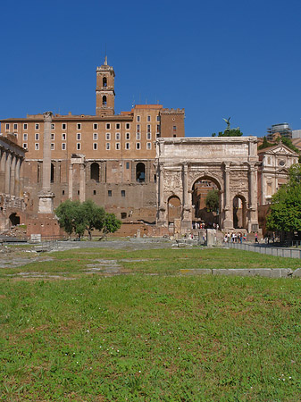 Triumphbogen mit Tabularium Fotos