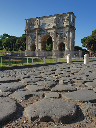 Fotos Konstantinsbogen mit Pflastersteinen