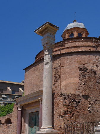 Tempel des Romulus