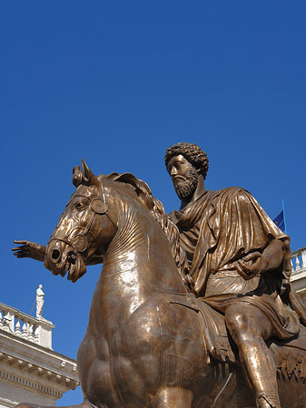 Fotos Marc Aurel Statue | Rom