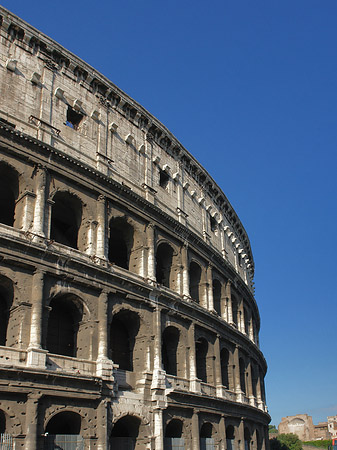 Foto Kolosseum mit Straße - Rom