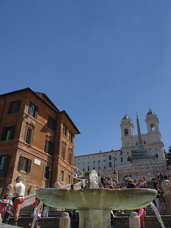 Kirche und der Barcaccia Brunnen Foto 