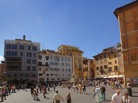 Platz vor dem Pantheon Fotos