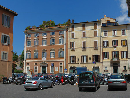 Foto Piazza S. Salvatore di Lauro - Rom