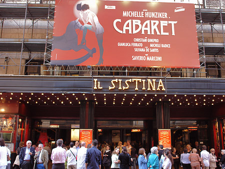 Sinistina Theater Fotos