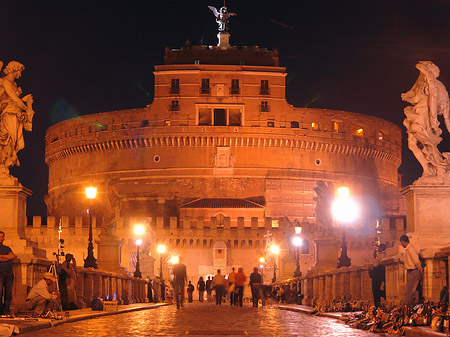Fotos Nachtleben auf der Engelsbrücke | Rom