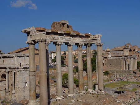 Foto Die Rostra mit Triumphbogen - Rom