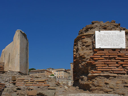 Steine im Forum Romanum Foto 