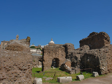 Tempel der Vesta Fotos