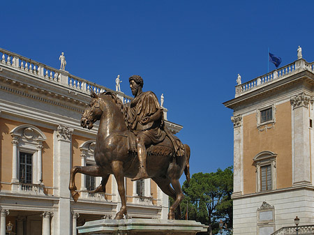 Fotos Marc Aurel Statue