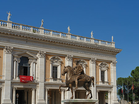 Marc Aurel Statue vor dem Senatorenpalast