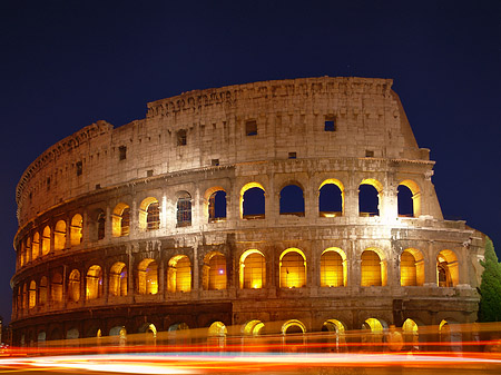 Foto Kolosseum mit Straße - Rom