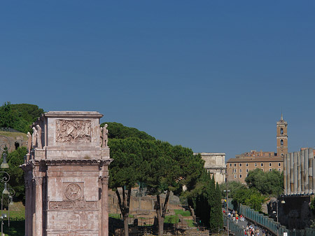 Konstantinsbogen vor dem Forum Romanum Fotos