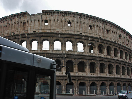 Fotos Bus vor dem Kolosseum