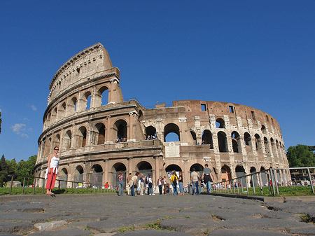 Fotos Kolosseum mit Platz | Rom