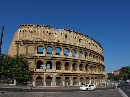 Fotos Kolosseum mit Straße