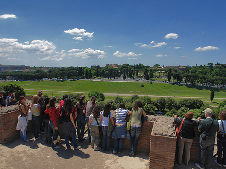 Foto Menschen vor dem Circus Maximus - Rom
