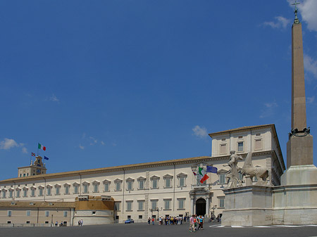 Foto Quirinalspalast mit Obelisk - Rom