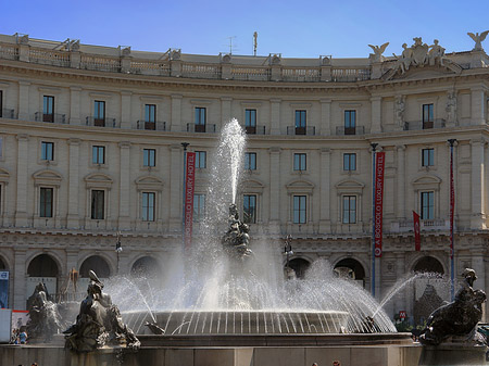 Najadenbrunnen Fotos
