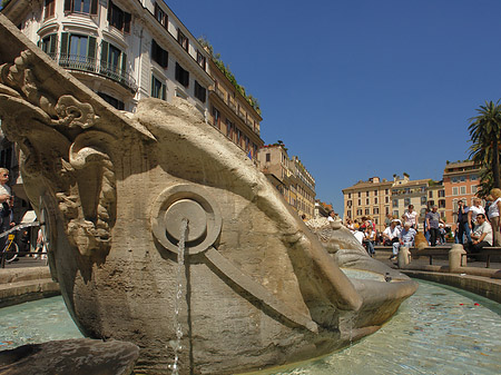 Fotos Schiff im Barcaccia Brunnen | Rom