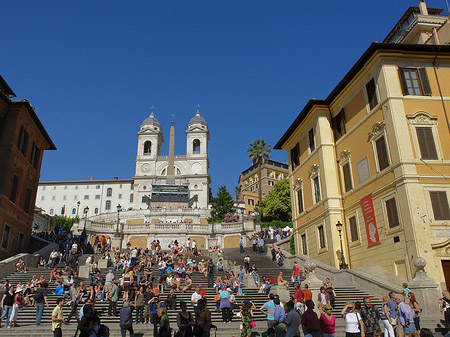 Treppe mit Kirche Foto 