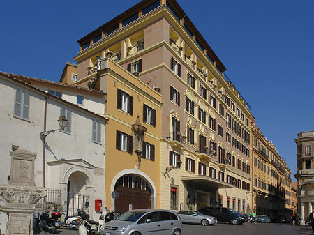 Foto Piazza del Monti - Rom