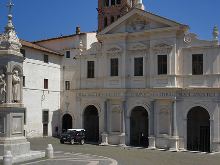 San Bartolomeo all’Isola Fotos