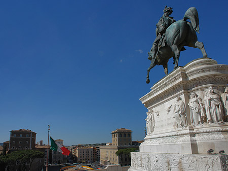 Foto Bronzestatue von Victor Emmanuel