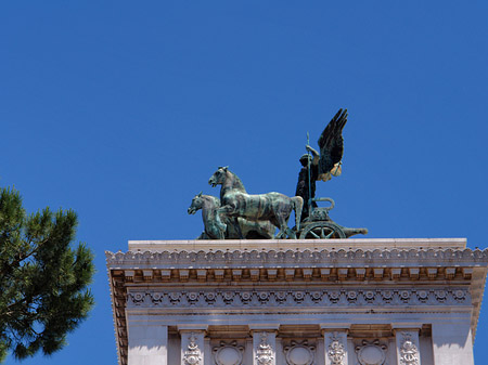 Foto Turm des Monuments - Rom